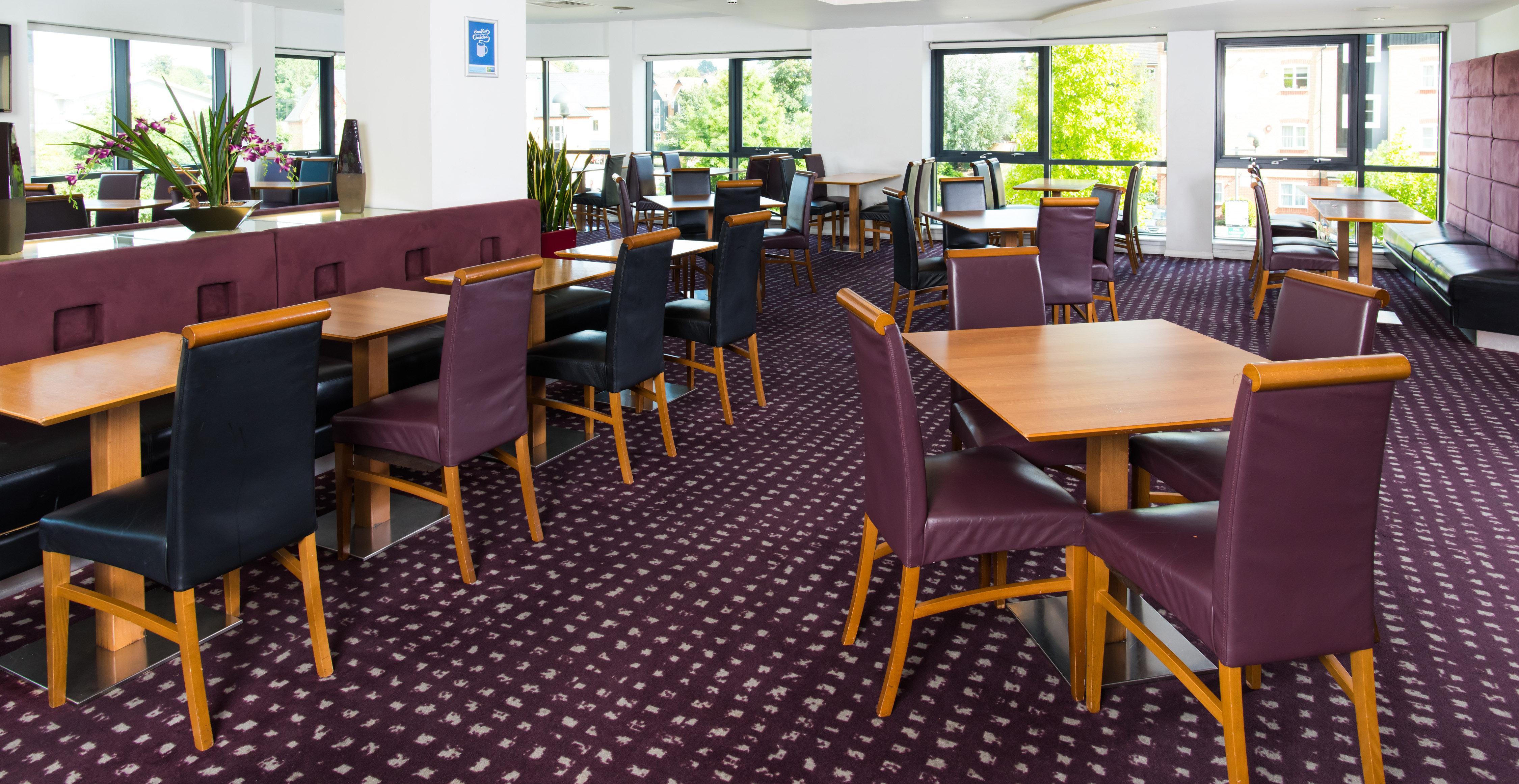 Holiday Inn Express Hemel Hempstead, An Ihg Hotel Екстериор снимка